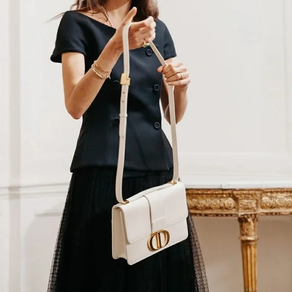 Dior 30 Montaigne - Picture 14 of 16